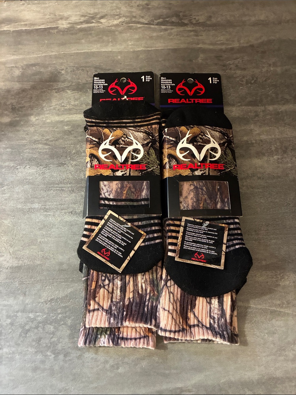 Realtree Camo Crew Socks in Brown and Black Size. 10-13